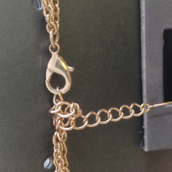 Vintage Aldo tiny black chips goldtone layered statement necklace. 11-12" drop - Picture 4 of 5